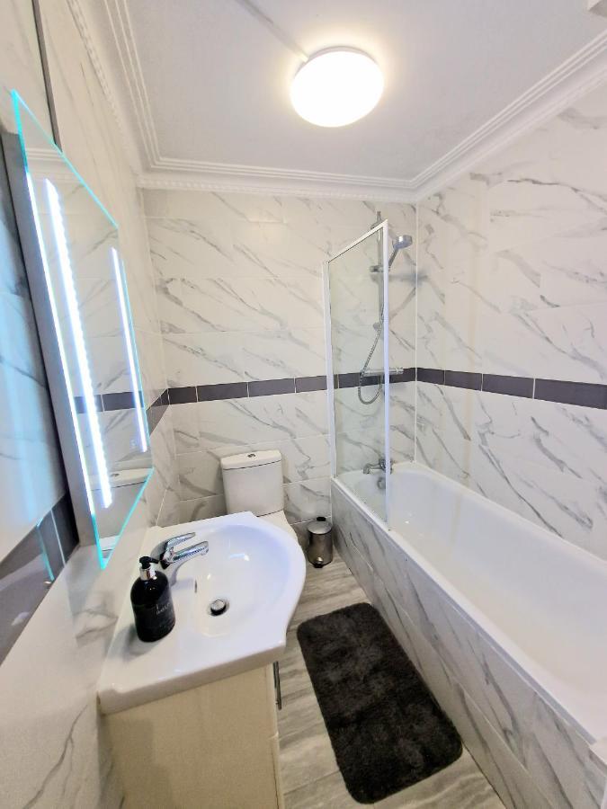 Cosy Home In Kensington - Great Location! 3 Minutes Walk To Earl'S Court Station 伦敦 外观 照片