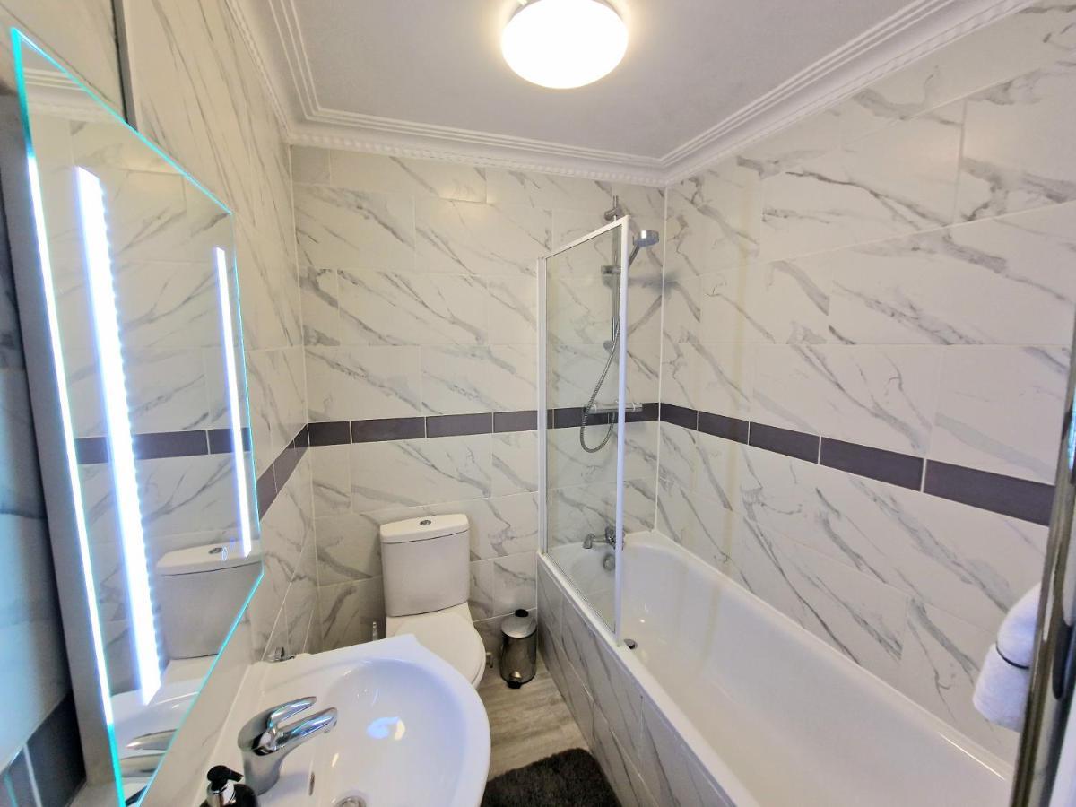 Cosy Home In Kensington - Great Location! 3 Minutes Walk To Earl'S Court Station 伦敦 外观 照片